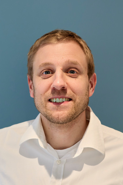 Prof. Hendrik Suhling